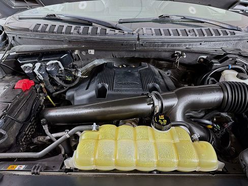 Used 2020 Ford Expedition Max Limited image 19