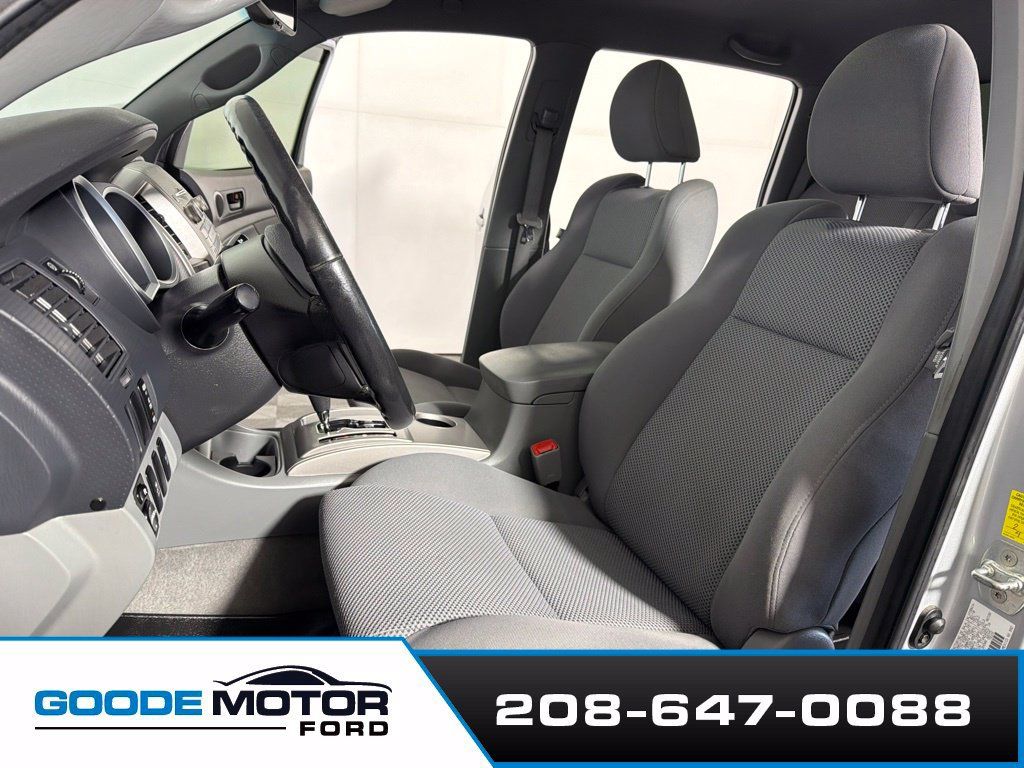 Used 2010 Toyota Tacoma PreRunner RWD image 11