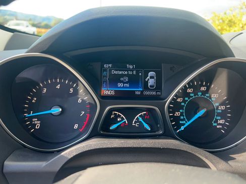 Used 2015 Ford Escape Titanium image 11