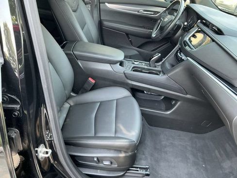 Used 2024 Cadillac XT6 Luxury w/ LPO, Floor Liner Package AWD/4WD image 24