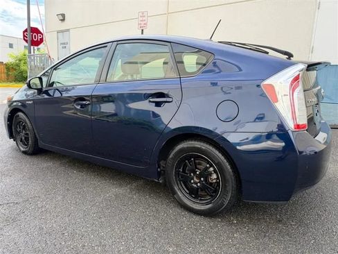 Used 2015 Toyota Prius Persona Series FWD image 10