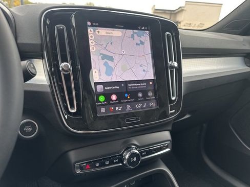 New 2026 Volvo XC40 B5 Ultra w/ Protection Package Premier image 15