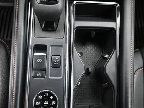 Used 2025 Nissan Pathfinder Rock Creek AWD/4WD image 20
