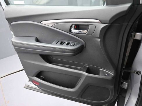 Used 2019 Honda Passport Sport image 11