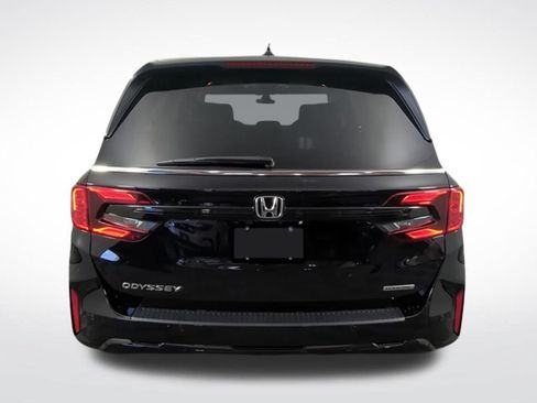 Used 2026 Honda Odyssey Touring image 4
