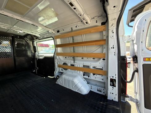 Used 2024 Ford Transit 250 Low Roof w/ Exterior Upgrade Package RWD image 19
