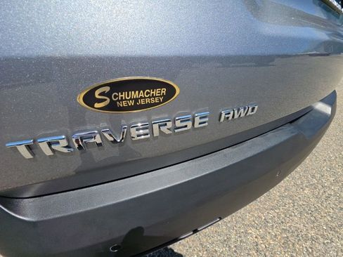 Used 2023 Chevrolet Traverse LT AWD/4WD image 38