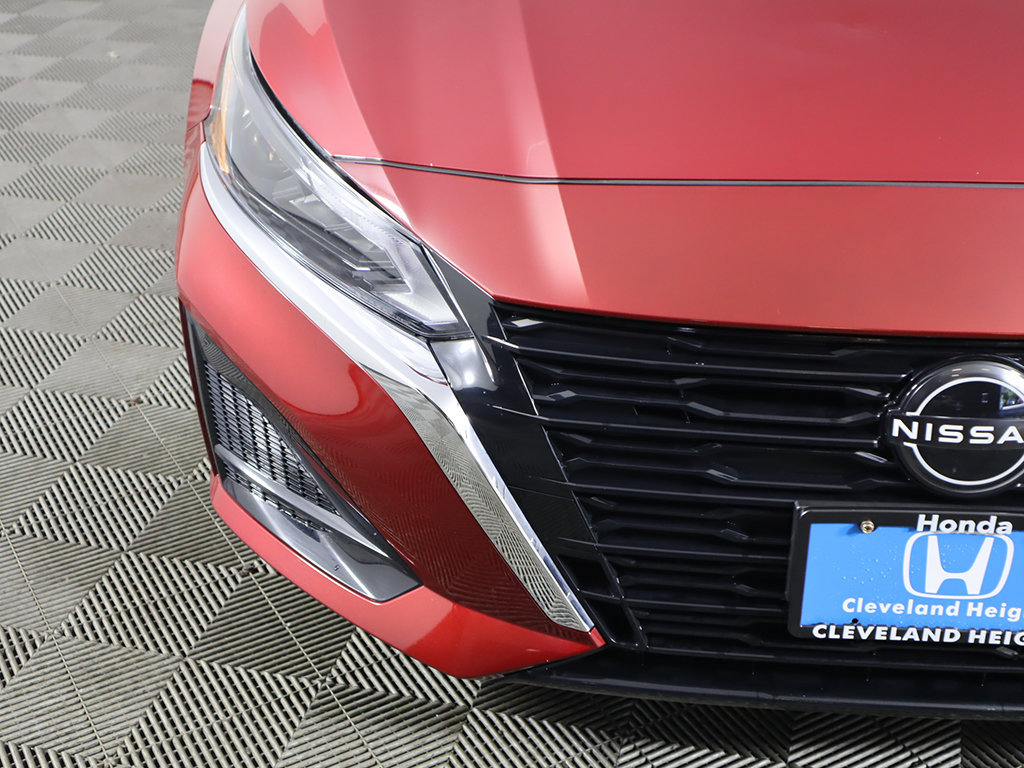 Used 2023 Nissan Altima 2.5 SV w/ SV Premium Package FWD image 14