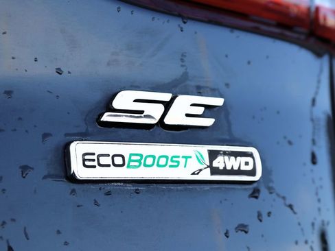 Used 2015 Ford Escape SE image 13