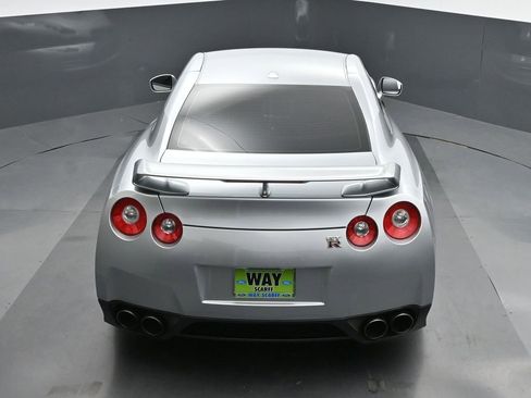 Used 2011 Nissan GT-R Premium AWD/4WD image 42
