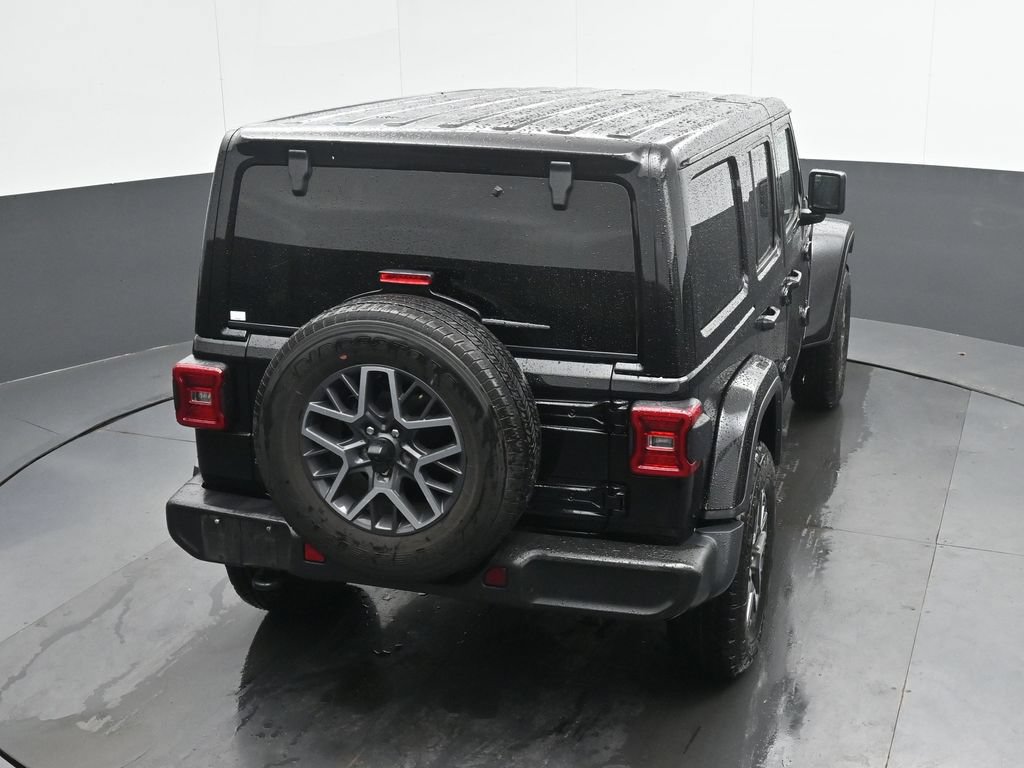 Used 2025 Jeep Wrangler Unlimited Sahara AWD/4WD image 31