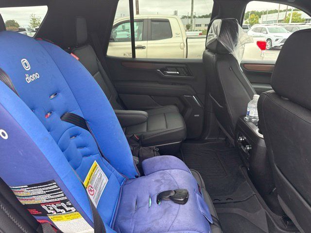 Used 2025 GMC Yukon Denali w/ LPO, Floor Liner Package AWD/4WD image 25