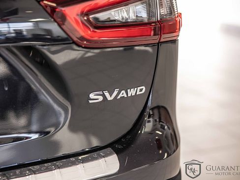 Used 2021 Nissan Rogue Sport SV image 17