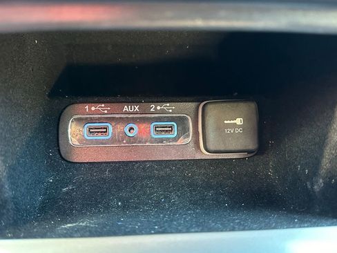 Used 2022 Jeep Grand Cherokee Laredo X image 28