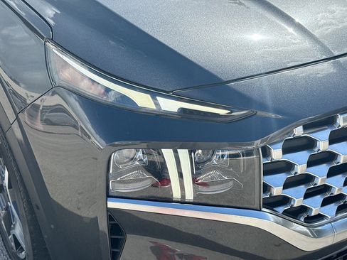 Used 2022 Hyundai Santa Fe Limited FWD image 32