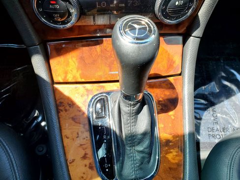Used 2005 Mercedes-Benz CLK 500 Cabriolet image 34