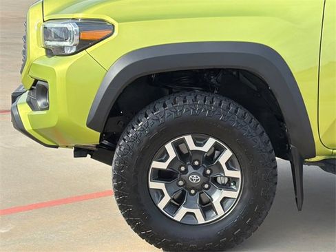 Used 2023 Toyota Tacoma TRD Off-Road image 5
