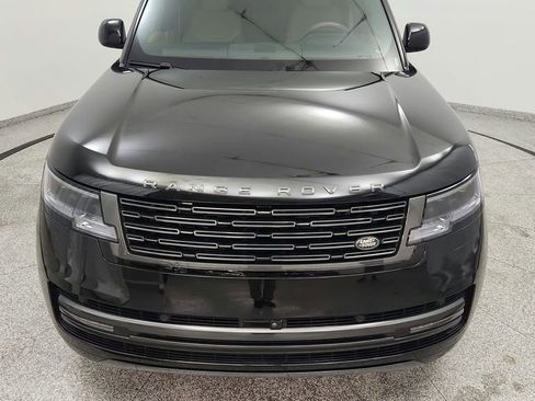 Used 2025 Land Rover Range Rover SE AWD/4WD image 10