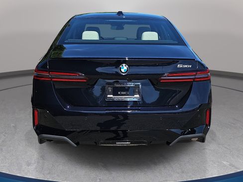 New 2027 BMW 530i RWD image 6