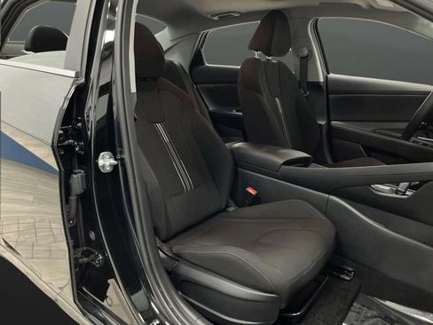 Used 2024 Hyundai Elantra SEL w/ Convenience Package image 30