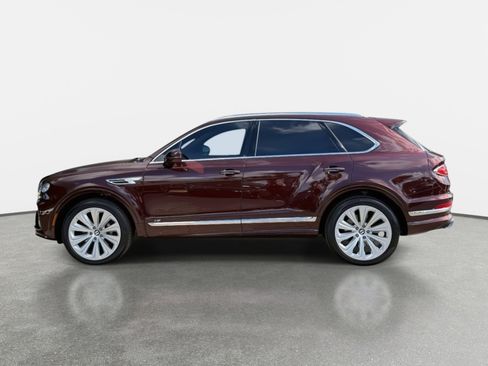 Used 2022 Bentley Bentayga image 6