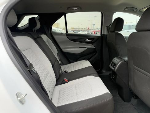 Used 2023 Chevrolet Equinox LS w/ LS Convenience Package image 29