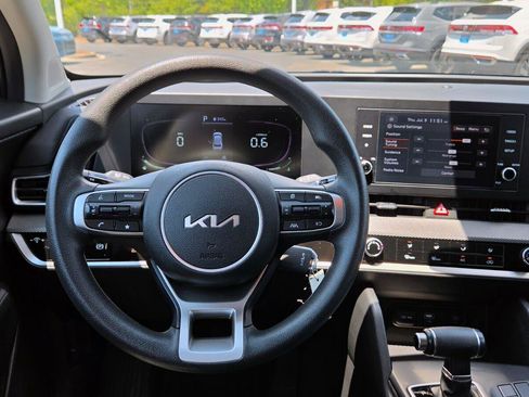 Used 2023 Kia Sportage LX FWD image 23