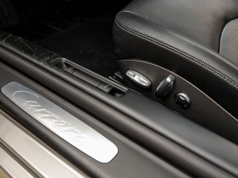 Used 2011 Porsche 911 Carrera image 22