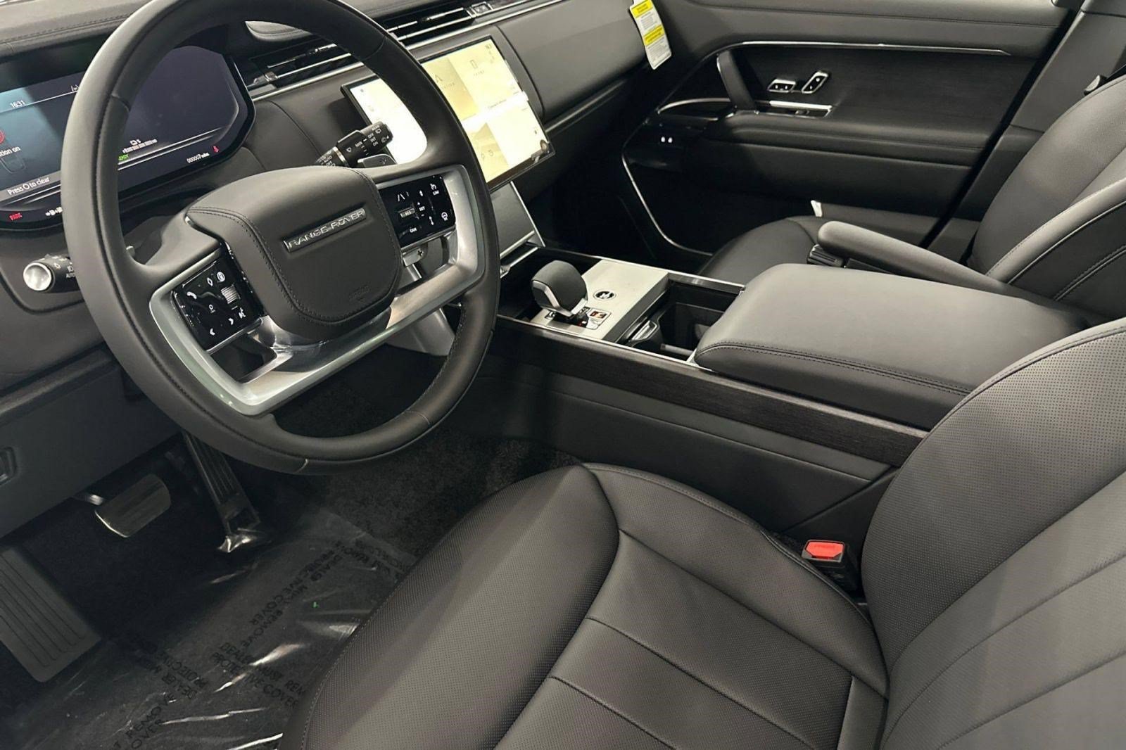 New 2026 Land Rover Range Rover SE AWD/4WD image 4