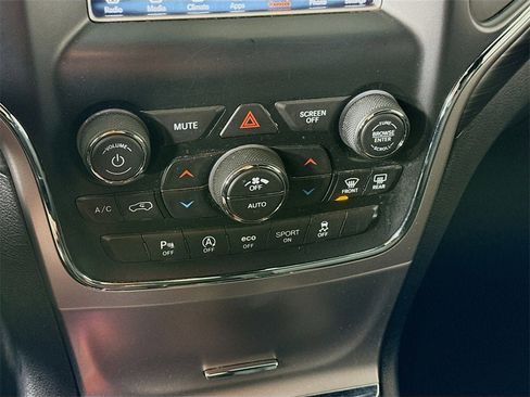 Used 2019 Jeep Grand Cherokee Laredo w/ Security & Convenience Group image 9