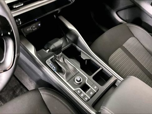 Certified 2026 Kia Sorento LX FWD image 17