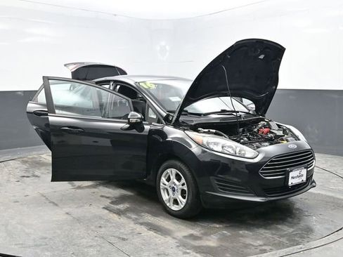 Used 2016 Ford Fiesta SE image 40