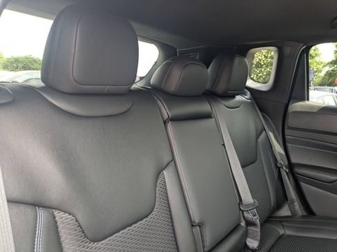New 2026 Jeep Compass Latitude AWD/4WD image 30