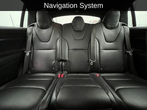 Used 2024 Tesla Model X image 3