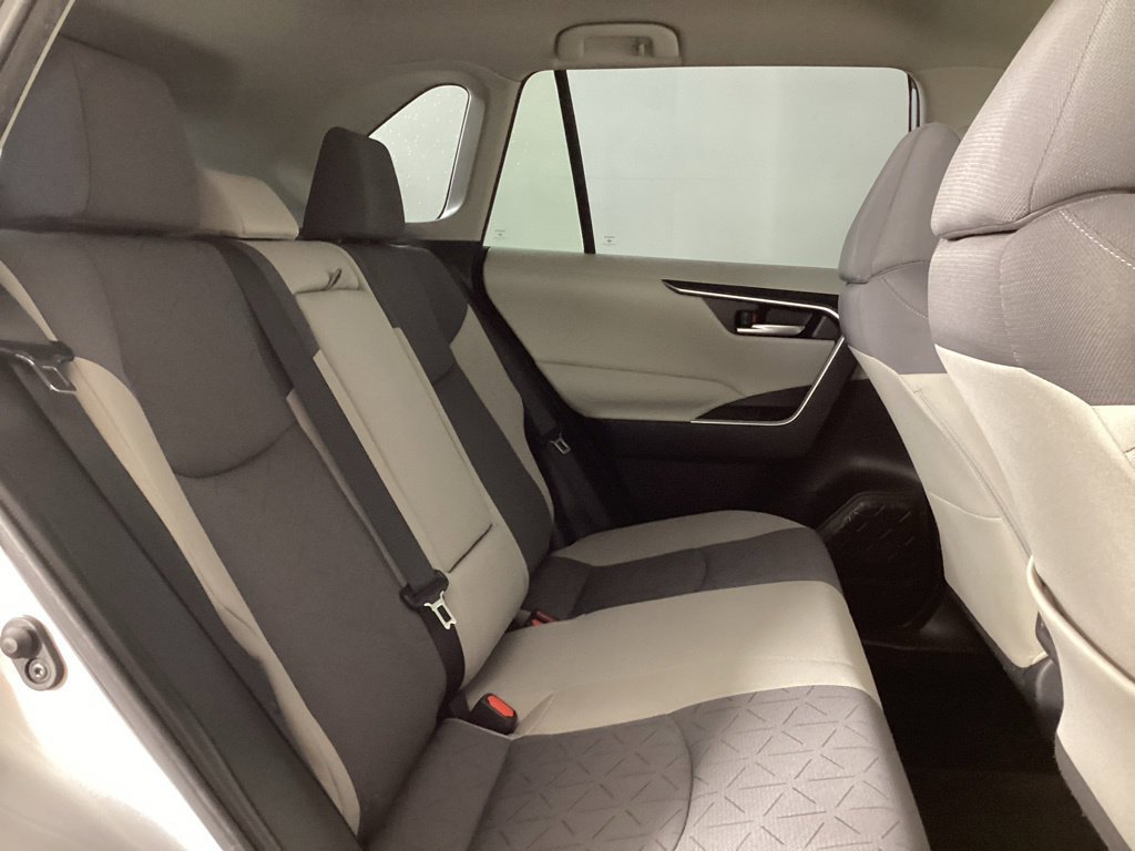 Used 2024 Toyota RAV4 XLE AWD/4WD image 25