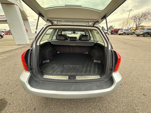 Used 2005 Subaru Legacy 2.5GT Limited image 41