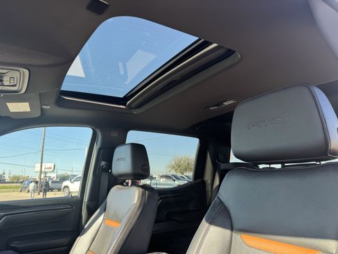 Used 2024 GMC Sierra 1500 AT4 w/ Technology Package image 27