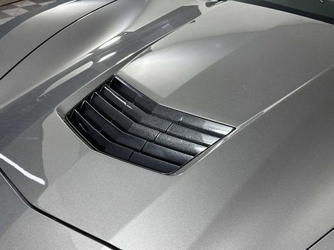 Used 2016 Chevrolet Corvette Stingray Coupe w/ Battery Protection Package image 9