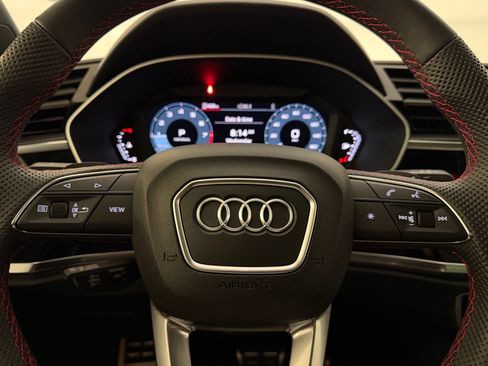 Used 2025 Audi Q3 2.0T Premium Plus w/ Premium Plus Package AWD/4WD image 11