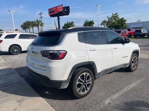 Used 2023 Jeep Compass Limited image 12