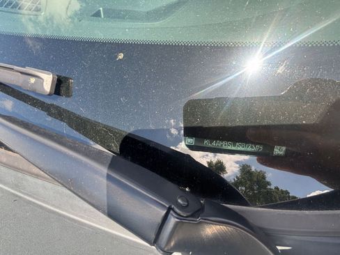 Used 2025 Buick Encore GX Preferred image 10