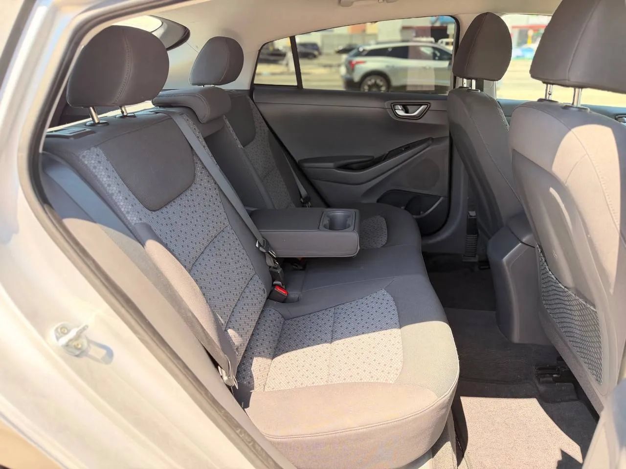Used 2019 Hyundai Ioniq Electric FWD image 35