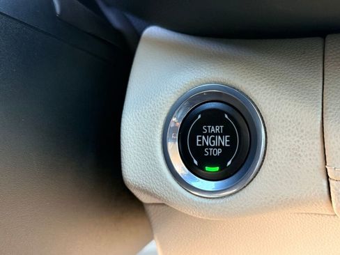 Used 2021 Buick Envision Avenir w/ Technology Package II image 6