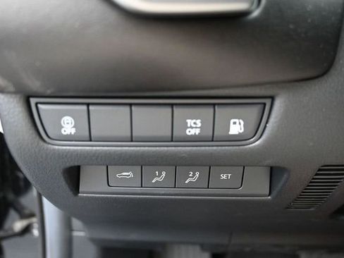 Used 2025 MAZDA CX-50 AWD 2.5 Hybrid w/ Premium Pkg image 15