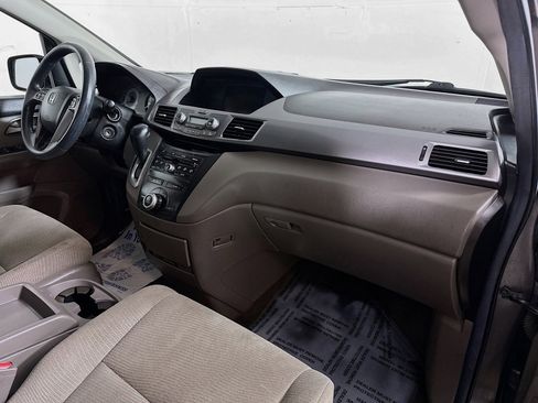 Used 2013 Honda Odyssey EX image 29