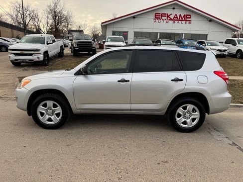 Used 2009 Toyota RAV4 4WD image 2