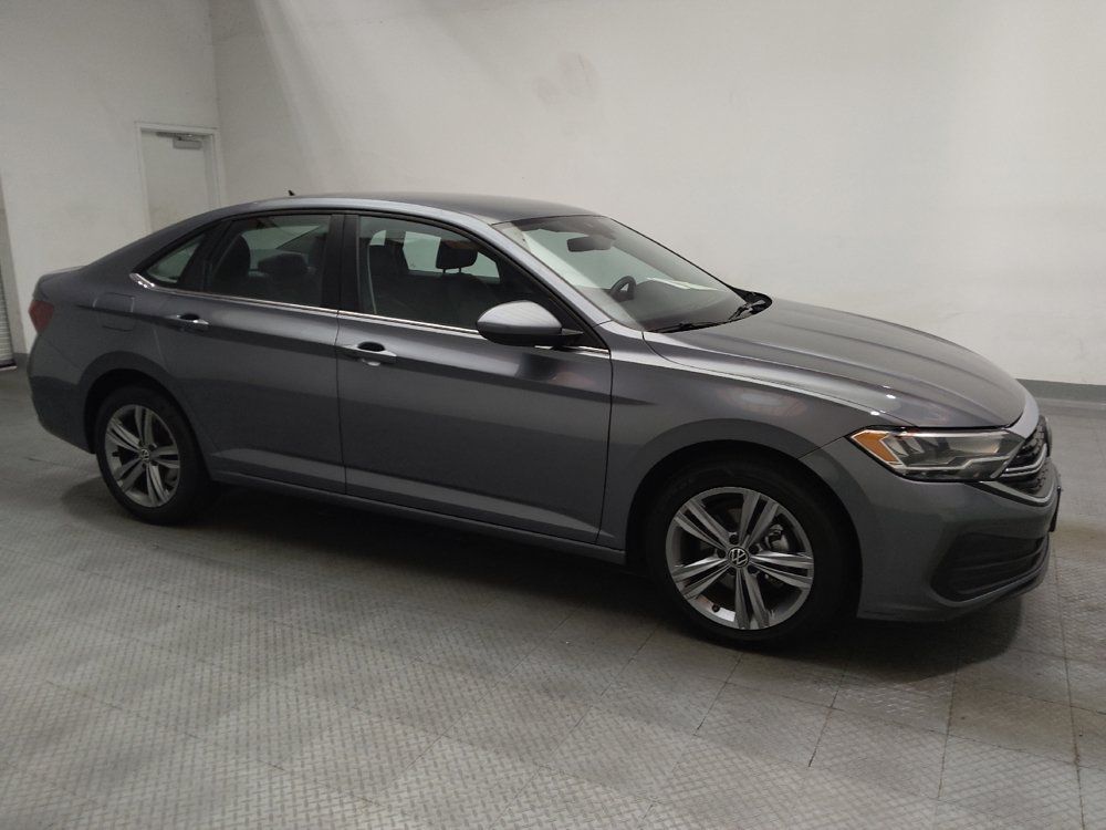 Used 2024 Volkswagen Jetta SE FWD image 11