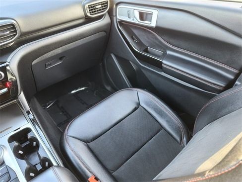 Certified 2022 Ford Explorer ST-Line w/ Class IV Trailer Tow Package image 15