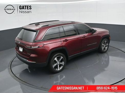 Used 2023 Jeep Grand Cherokee Limited AWD/4WD image 45