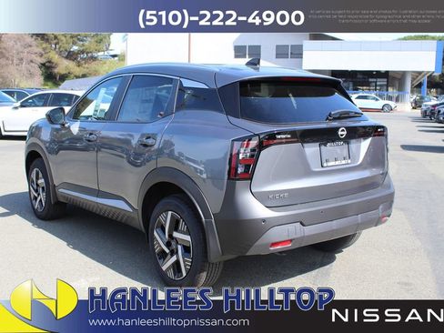 New 2026 Nissan Kicks SV w/ Charging Package image 9